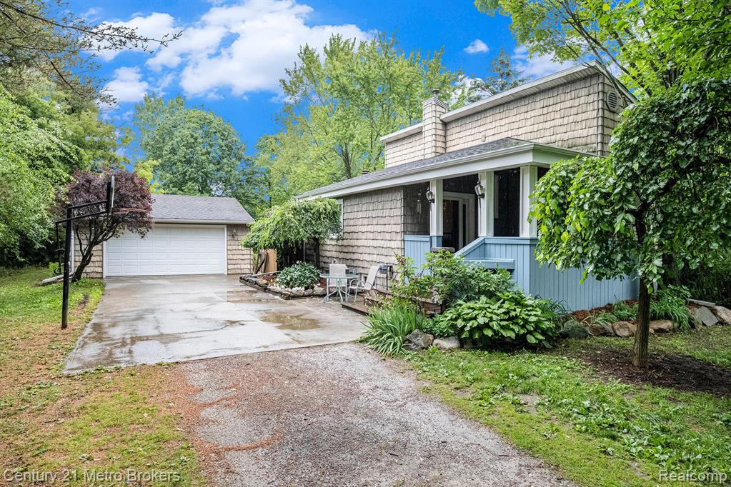 6428 W Court Street, Flint, MI 48532 — Photo 4