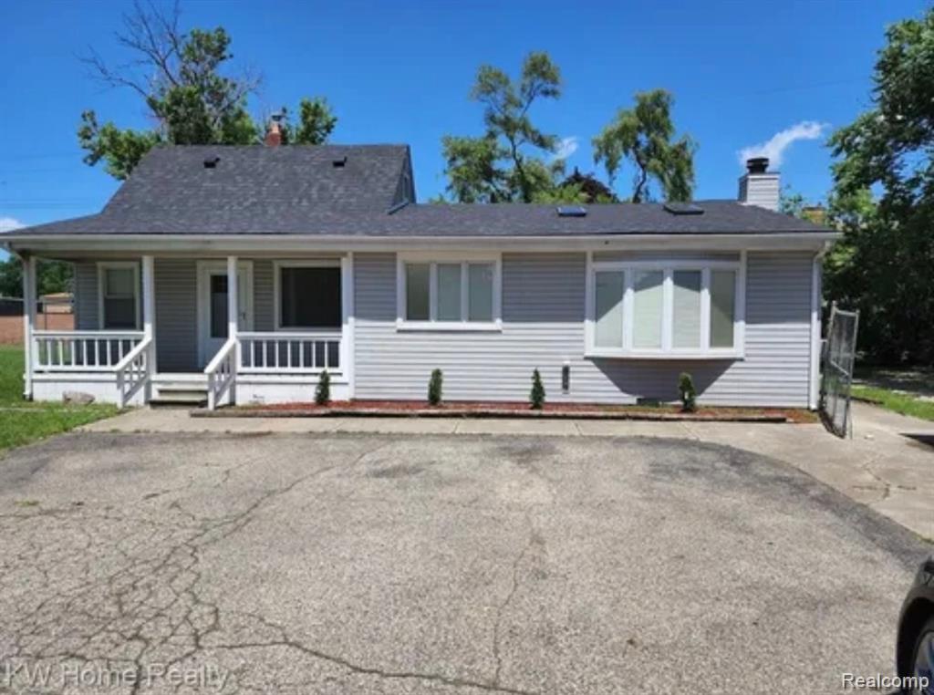18240 NE Webster Avenue, Southfield, MI 48076