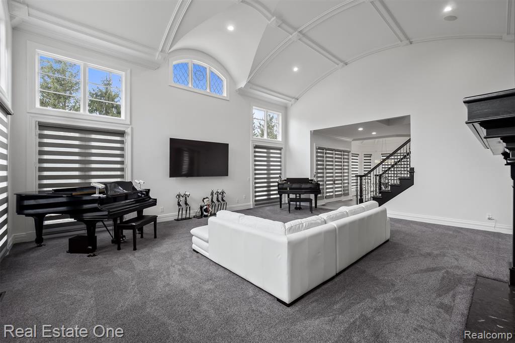 1343 Orchard Ridge Road, Bloomfield Hills, MI 48304 — Photo 9