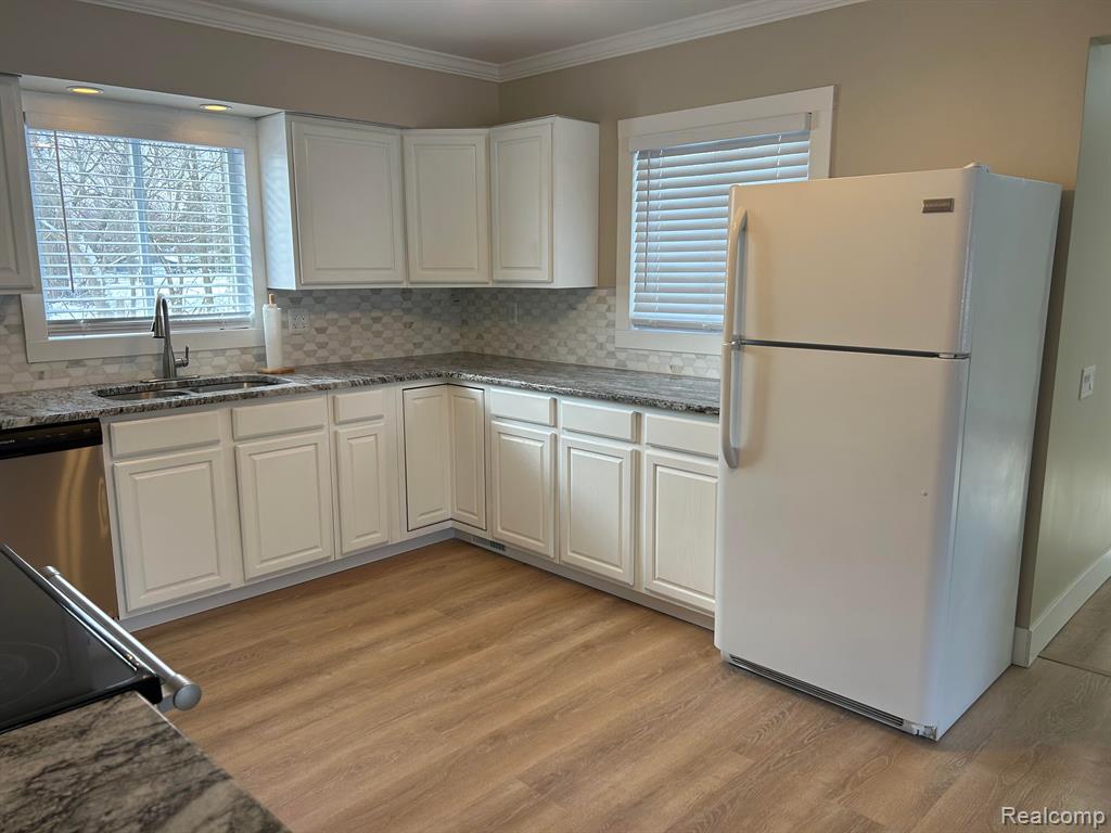 4610 WHITE LAKE Road, White Lake, MI 48383 — Photo 5