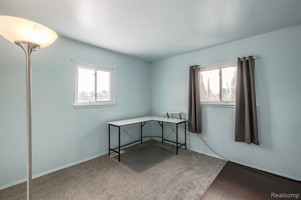 8670 N Eston Road, Clarkston, MI 48348 — Photo 12
