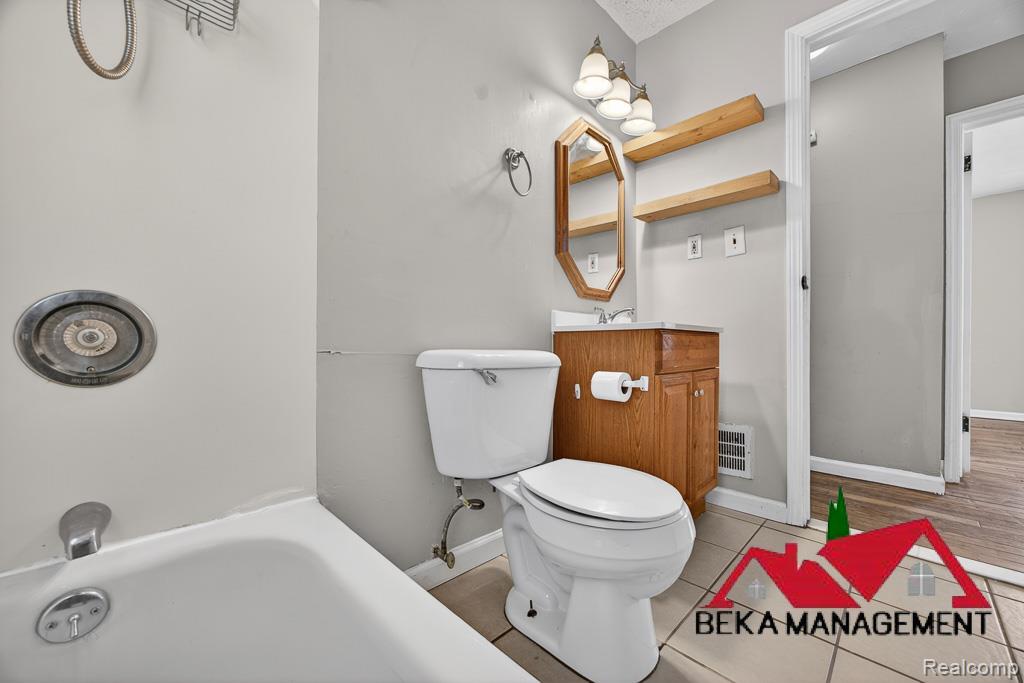 4924 Howe Road, Wayne, MI 48184 — Photo 10