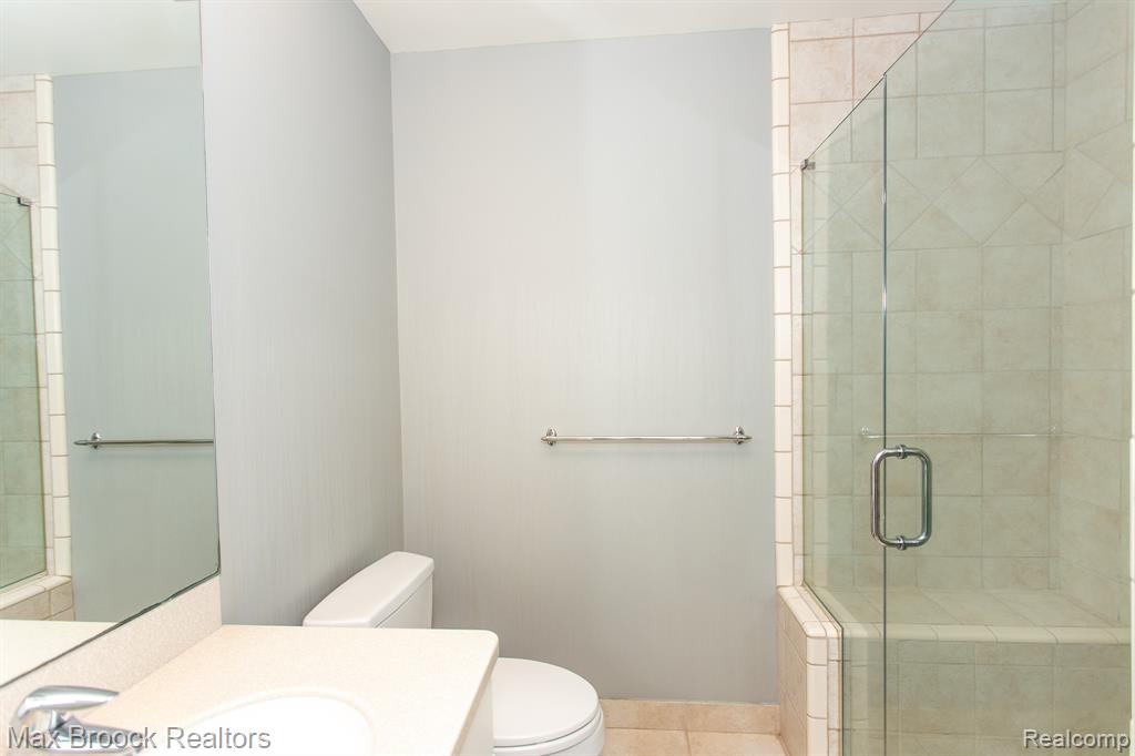 7080 Colony Drive, West Bloomfield, MI 48323 — Photo 58