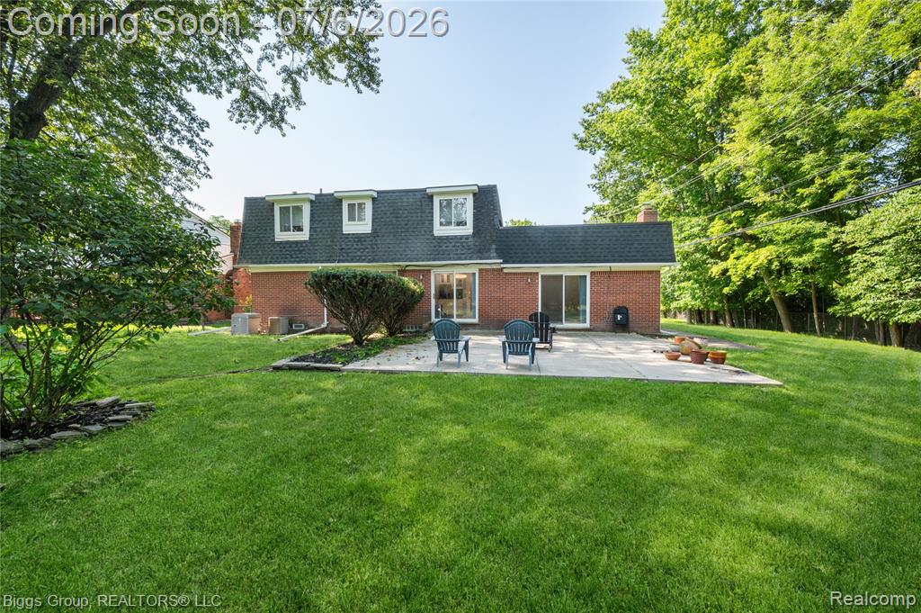 26207 Meadowbrook Way, Lathrup Village, MI 48076 — Photo 21