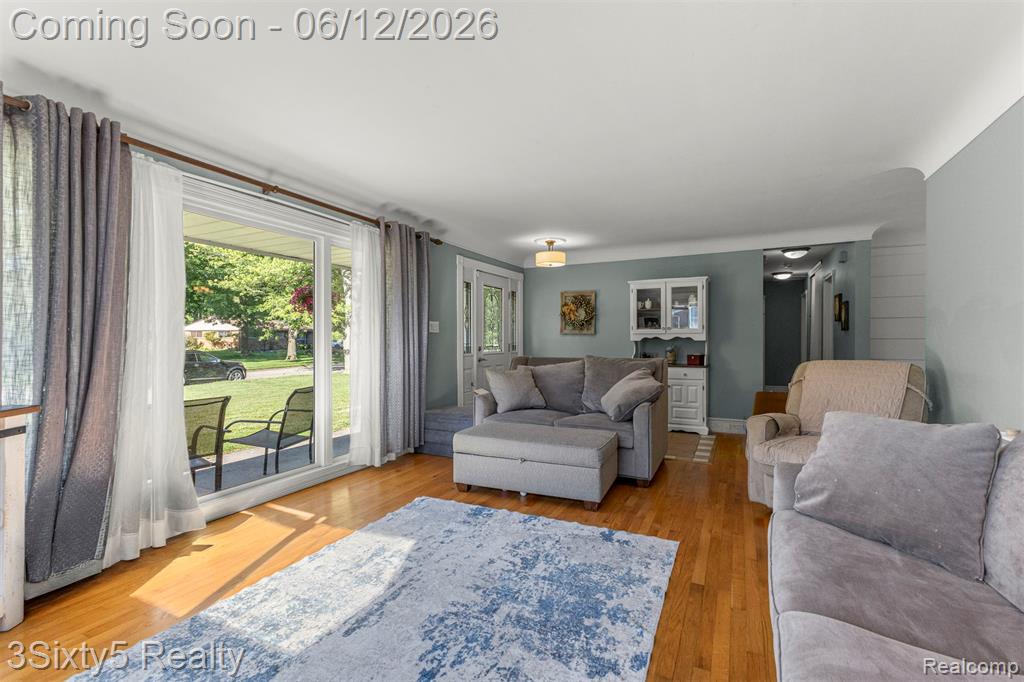 7714 Bournemouth Avenue, Grosse Ile, MI 48138 — Photo 10