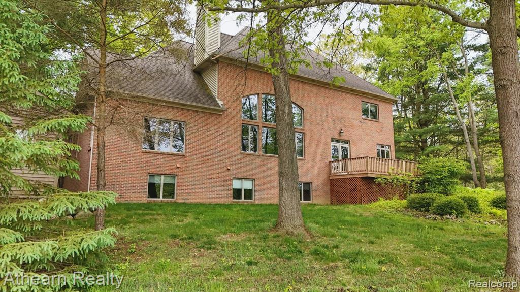 8373 Riverwalk Drive, Fenton, MI 48430 — Photo 5