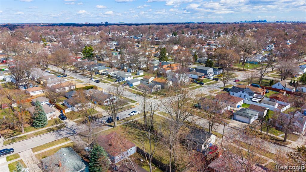 21913 Powers Avenue, Dearborn Heights, MI 48125 — Photo 7