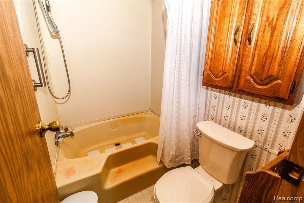 3800 Klam Road, Columbiaville, MI 48421 — Photo 17