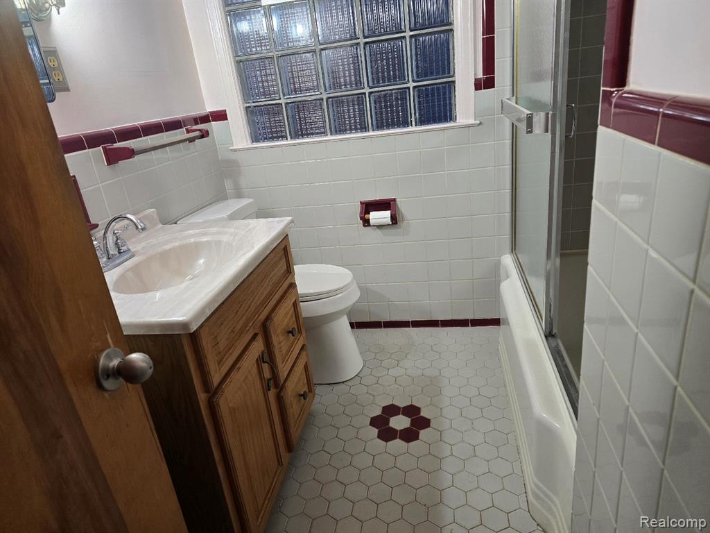 803 Commonwealth Avenue, Flint, MI 48503 — Photo 11