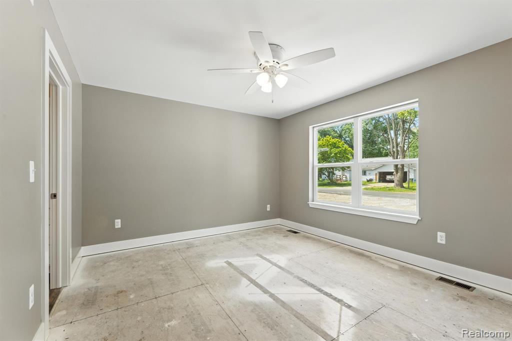 108 N Lester Street, Capac, MI 48014 — Photo 18
