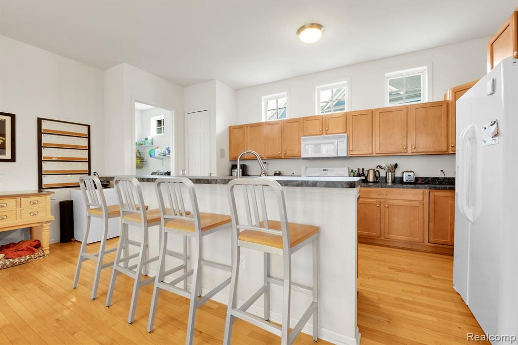 49979 HANCOCK Street, Canton, MI 48188 — Photo 9