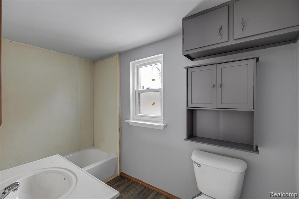 209 W Aldrich Street W, Capac, MI 48014 — Photo 8