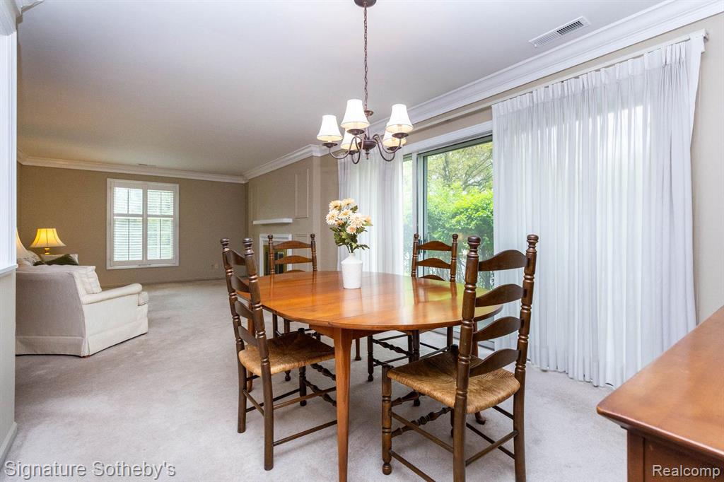 19710 W 13 Mile Road, 101, Beverly Hills, MI 48025 — Photo 12