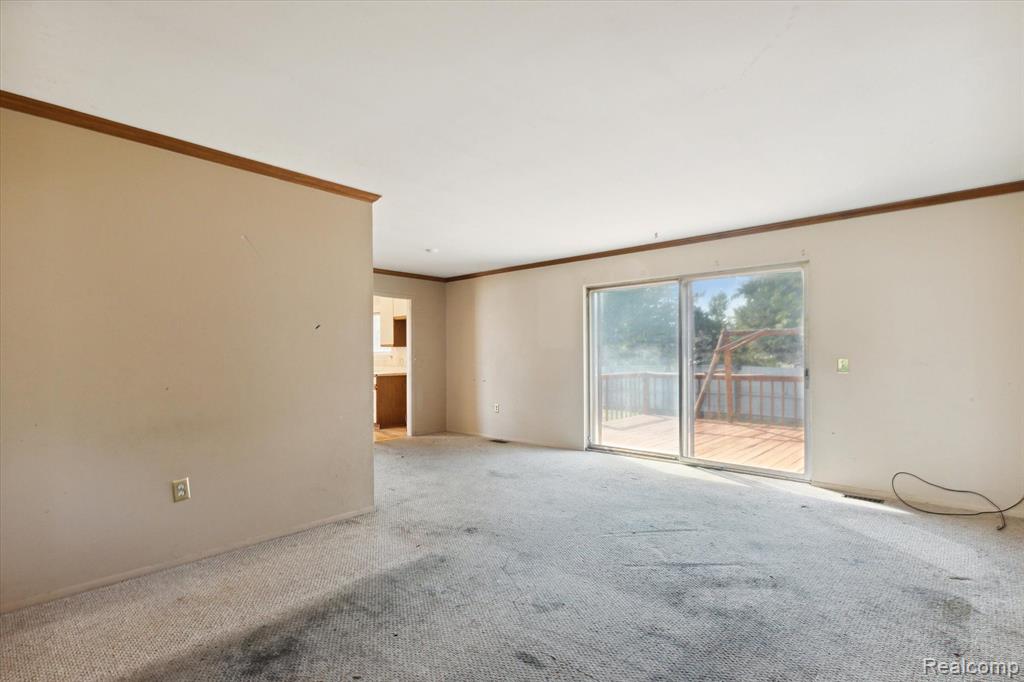 44359 REGIS, Canton, MI 48187 — Photo 4