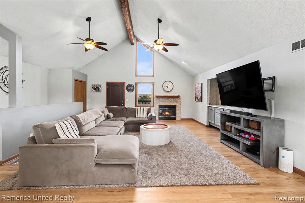 9156 Apple Orchard Drive, Fenton, MI 48430 — Photo 3
