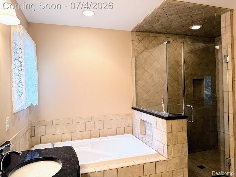 10928 Sunny Ridge Court, Pinckney, MI 48169 — Photo 27