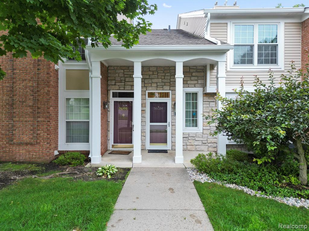 56404 CHESAPEAKE Trail, Shelby Twp, MI 48316 — Photo 4