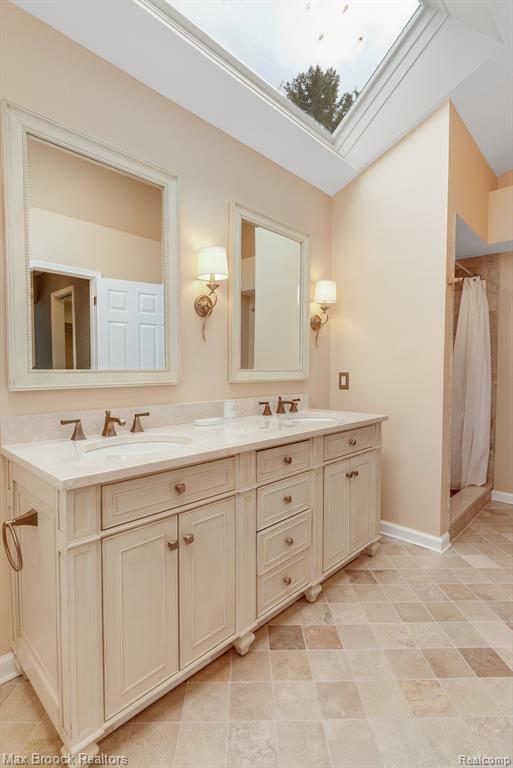 684 Deauville Lane, Bloomfield Hills, MI 48304 — Photo 31