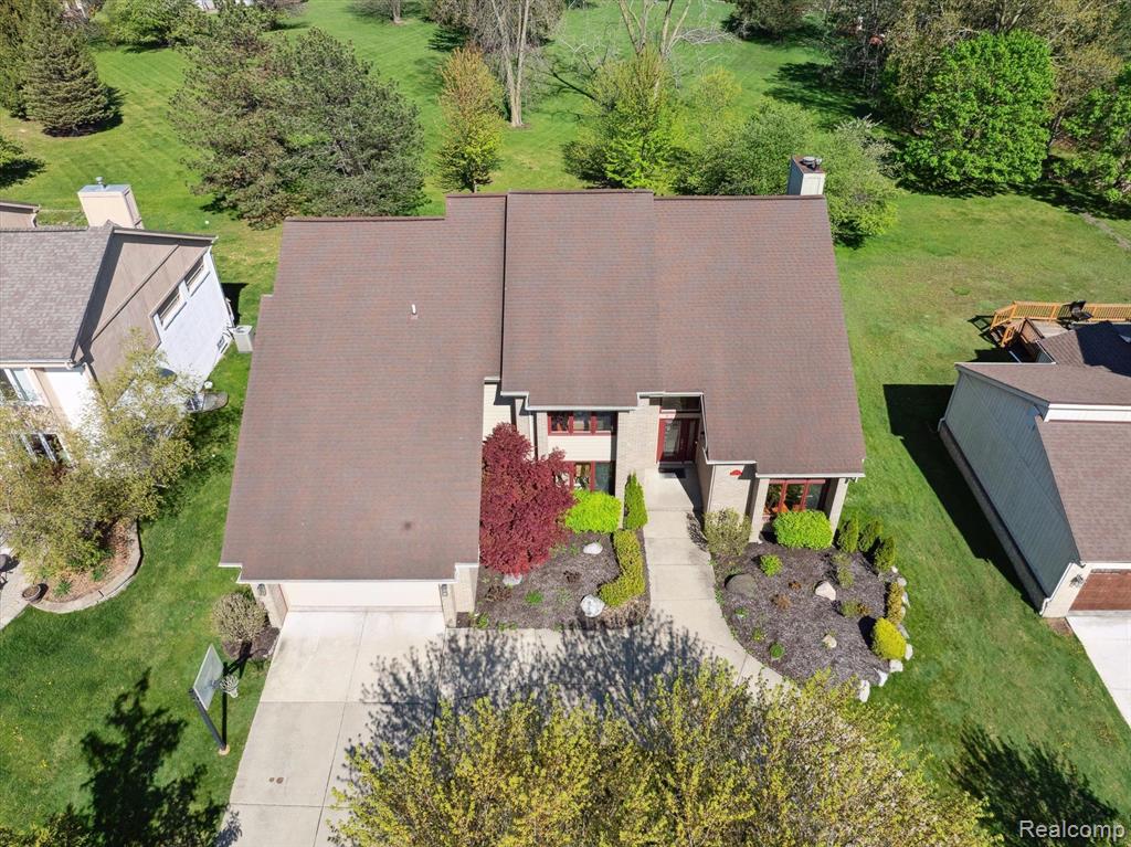 7039 Timberview Trail, West Bloomfield, MI — Photo 71