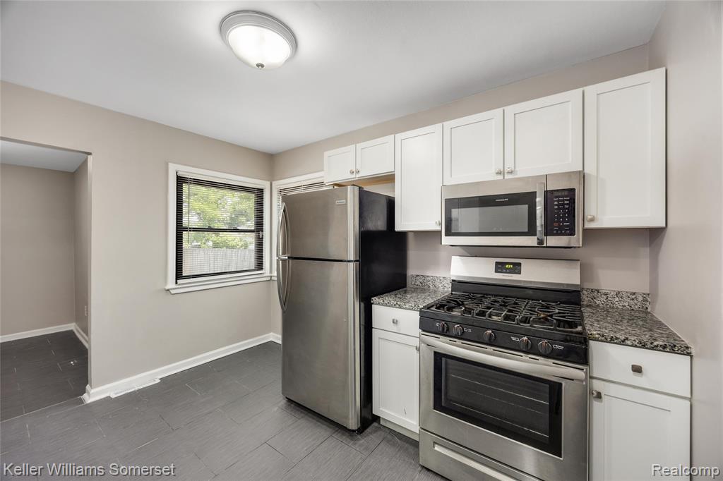 8289 Ford Avenue, Warren, MI 48089 — Photo 15