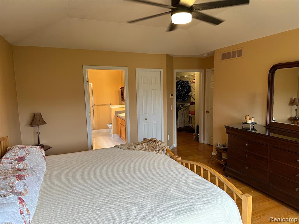 48701 LAFAYETTE Drive, Macomb, MI 48044 — Photo 52