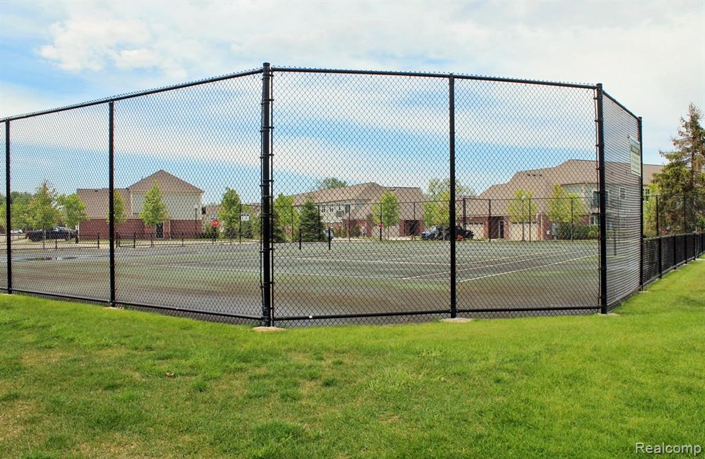 45411 N Stonewood Road, Canton, MI 48187 — Photo 43