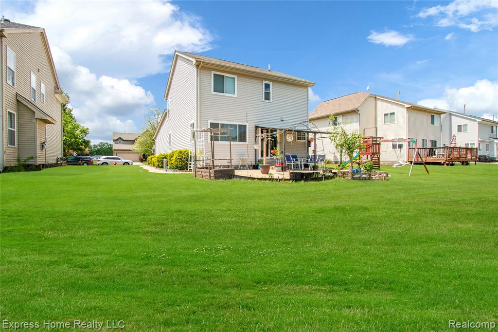 25244 INDEPENDENCE Trail, Warren, MI 48089 — Photo 33