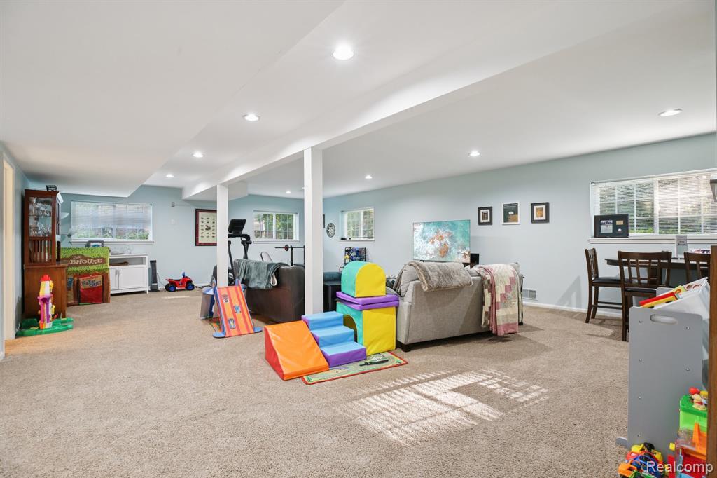 7680 Allen Road, Clarkston, MI 48348 — Photo 34