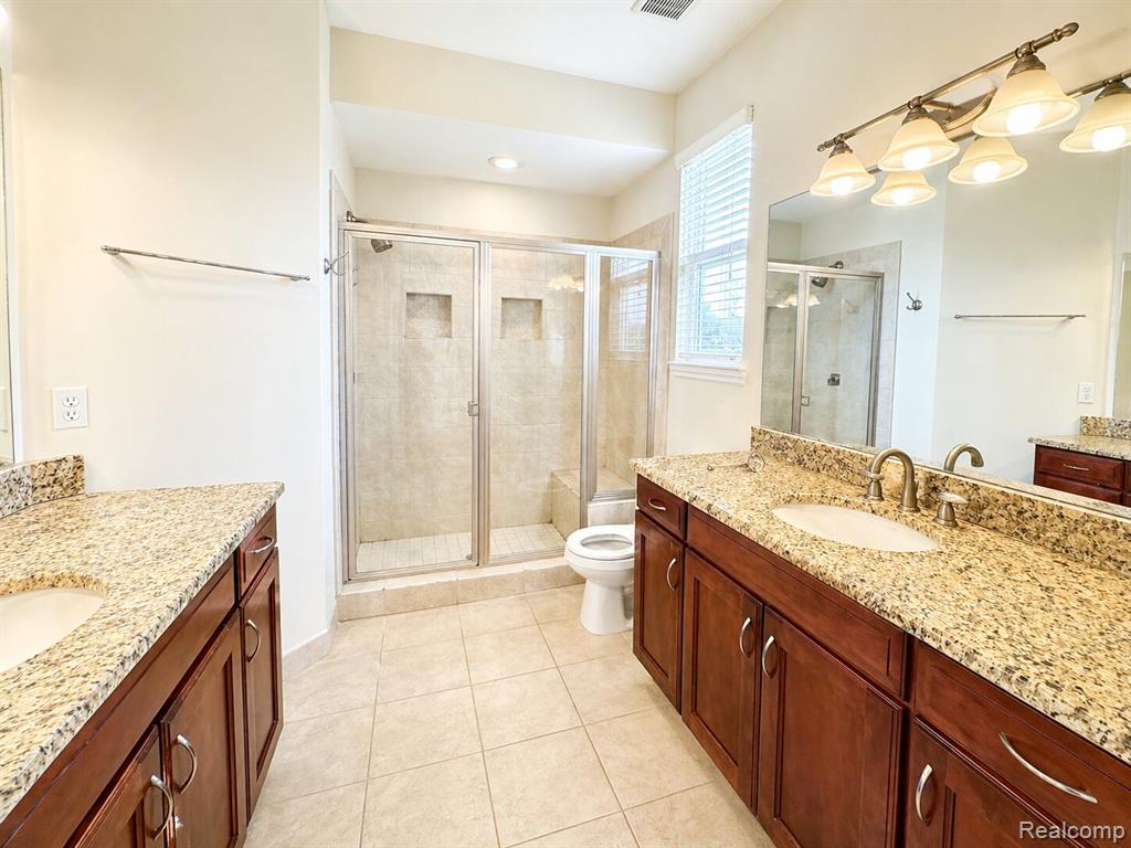 4392 Navin Field Lane, Troy, MI 48085 — Photo 16