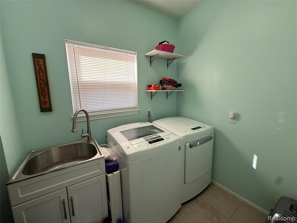5102 Ridge Lane, Warren, MI 48092 — Photo 34