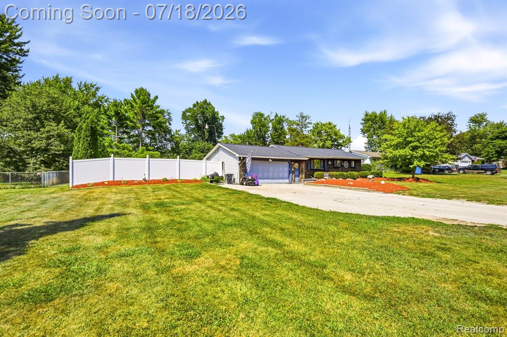 5070 Ray Road, Linden, MI 48451 — Photo 2