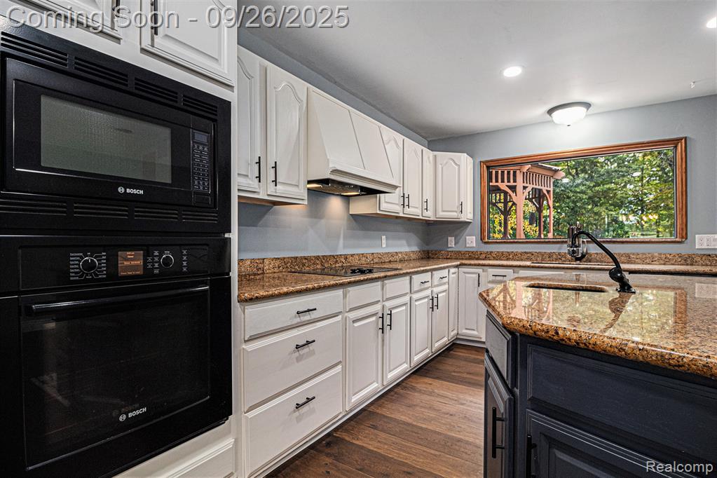 8162 Rene Drive, White Lake, MI — Photo 8