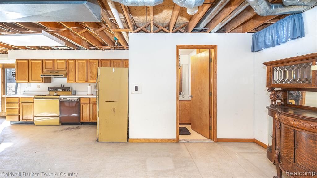 5427 OAK GROVE Road, Howell, MI 48855 — Photo 48