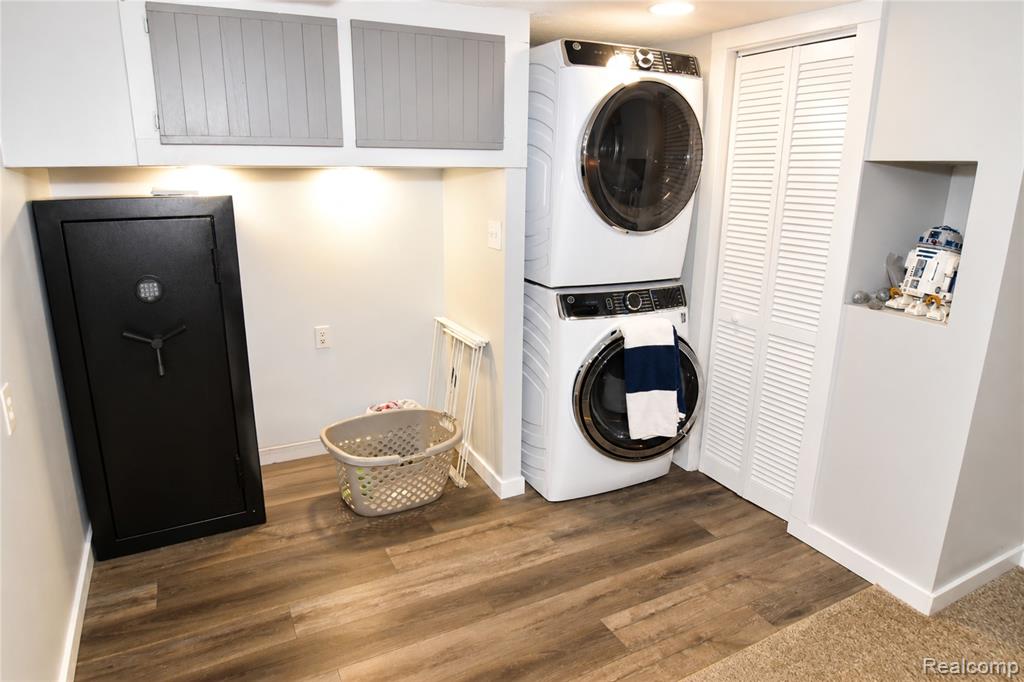 1405 Middle Road, Highland, MI — Photo 16