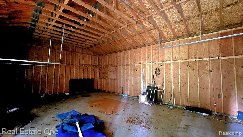 8950 Wise Road, Commerce Twp, MI 48382 — Photo 37