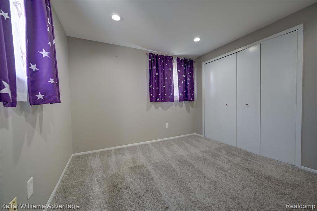18467 Middlesex Avenue, Lathrup Village, MI 48076 — Photo 46