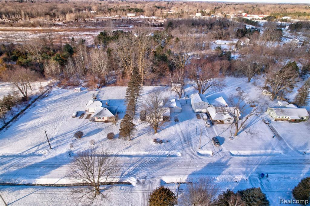 5465 Johnson Road, Flushing, MI 48433 — Photo 48
