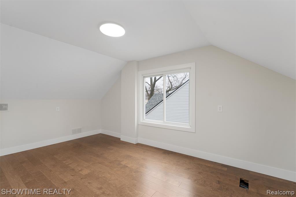 769 Coolidge Avenue, Clawson, MI — Photo 18