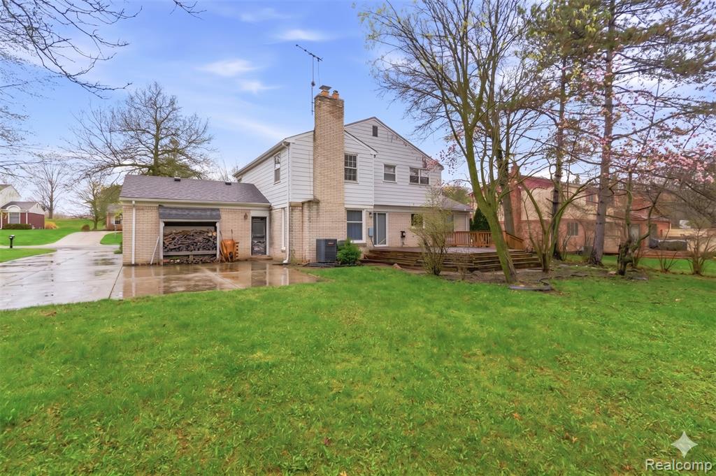 5119 Greenbriar Drive, West Bloomfield, MI 48323 — Photo 33