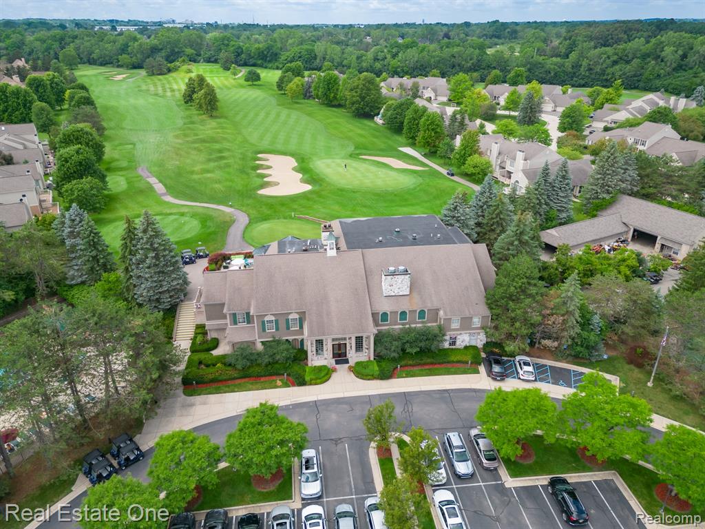1903 Eagle Pointe, Bloomfield Hills, MI 48304 — Photo 42