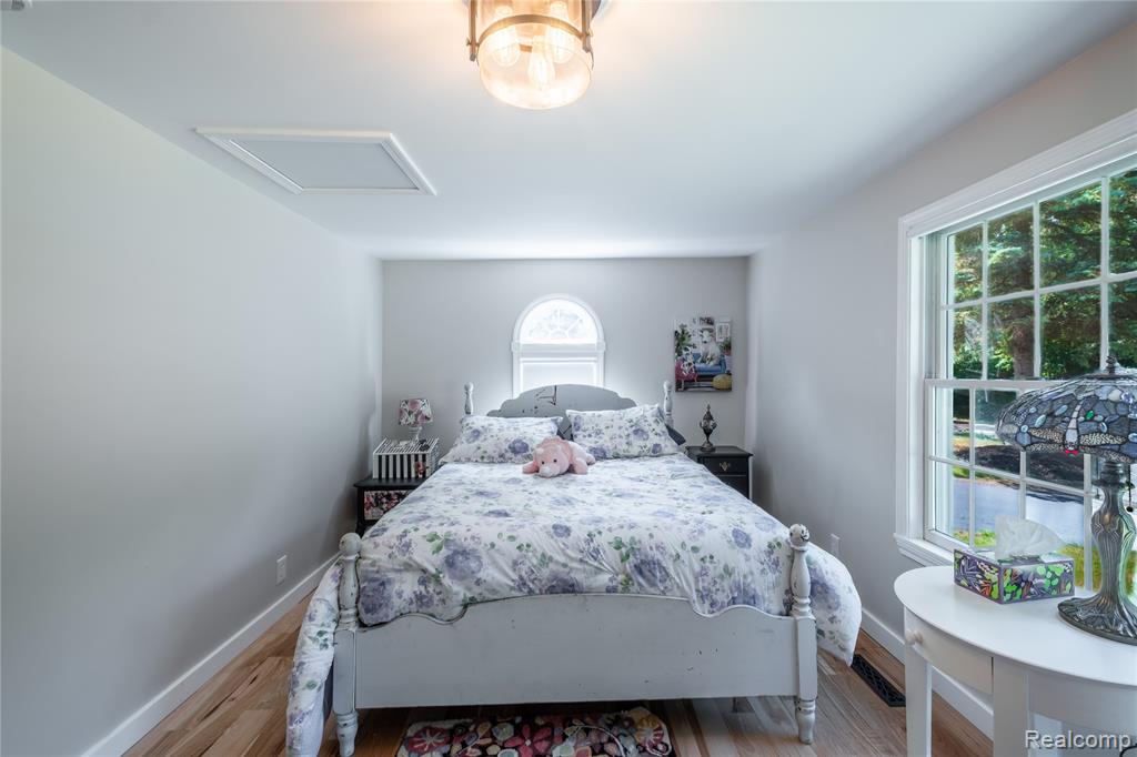 308 N Seymour Road, Flushing, MI 48433 — Photo 18