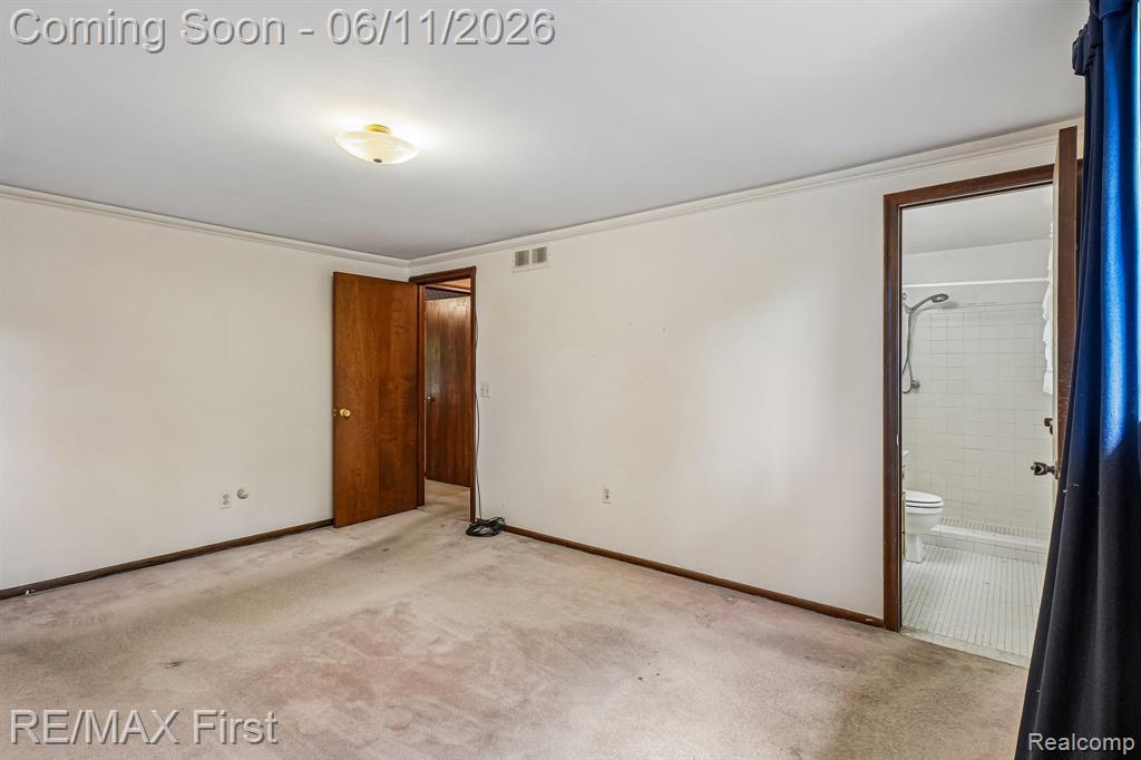 5950 Diamond Drive, Troy, MI 48085 — Photo 31