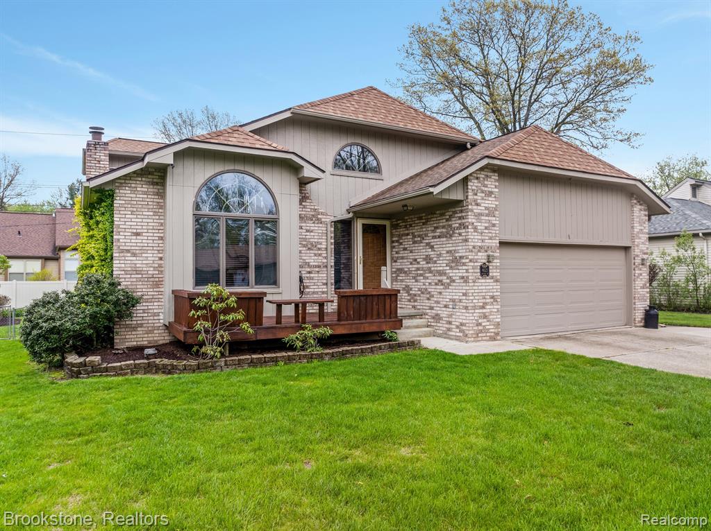 4121 CRYSTAL Street, West Bloomfield, MI 48323 — Photo 2