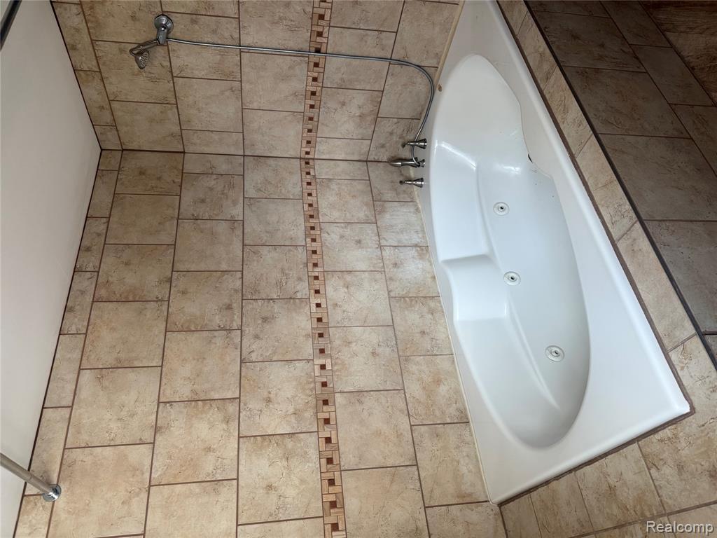 10911 E Kent Street, Fowler, MI 48835 — Photo 17