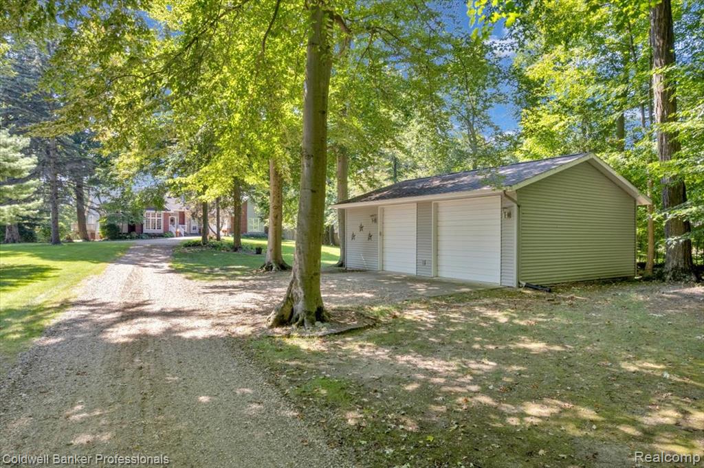4655 Cusenza Drive, Otter Lake, MI 48464 — Photo 4