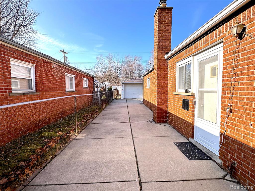 4992 MCKINLEY Street, Dearborn Heights, MI 48125 — Photo 37