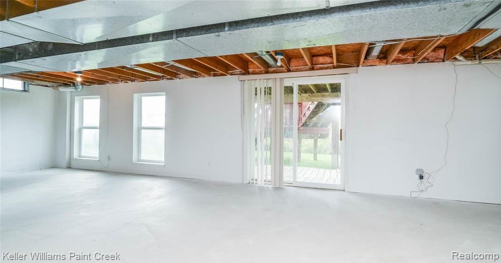 401 Deer Path Trail, Waterford, MI 48327 — Photo 18