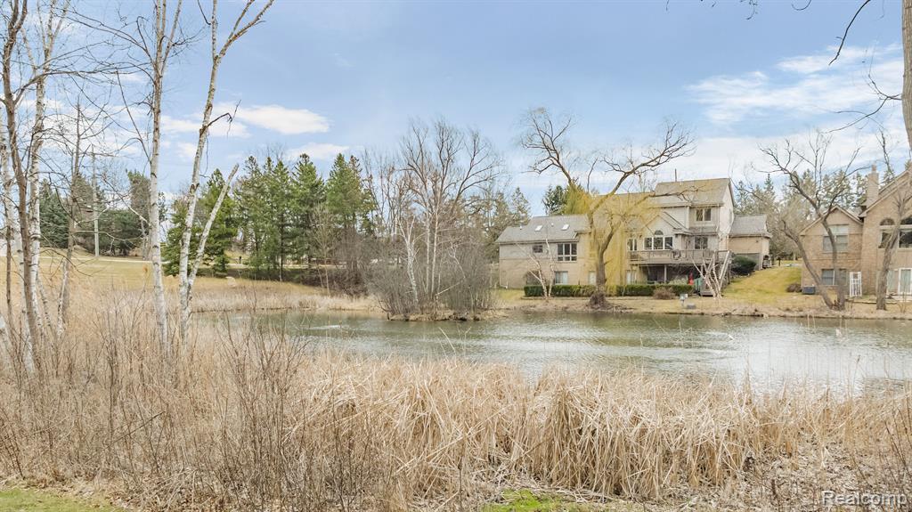 5035 Oakbrooke Drive, West Bloomfield, MI 48323 — Photo 39