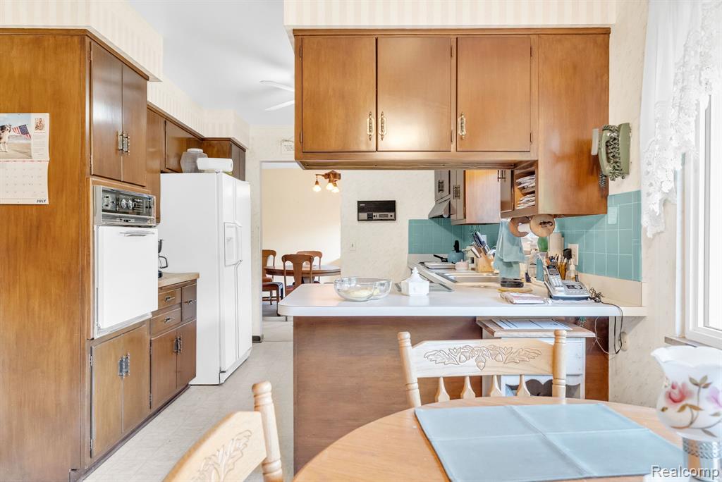 4320 Mar Moor Drive, Lansing, MI 48917 — Photo 5