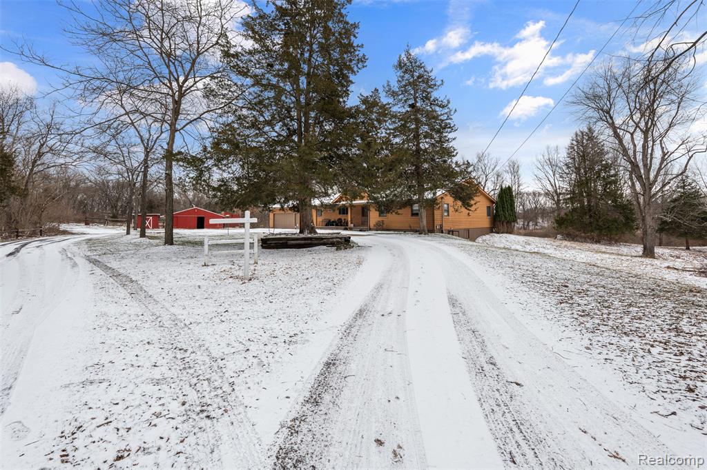 9130 Bayfield Lane, Brighton, MI 48116 — Photo 6